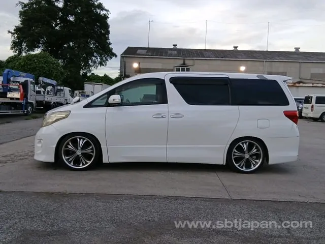 Toyota Alphard 2010 photo 4