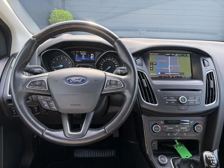 Ford Focus 2015 photo 3