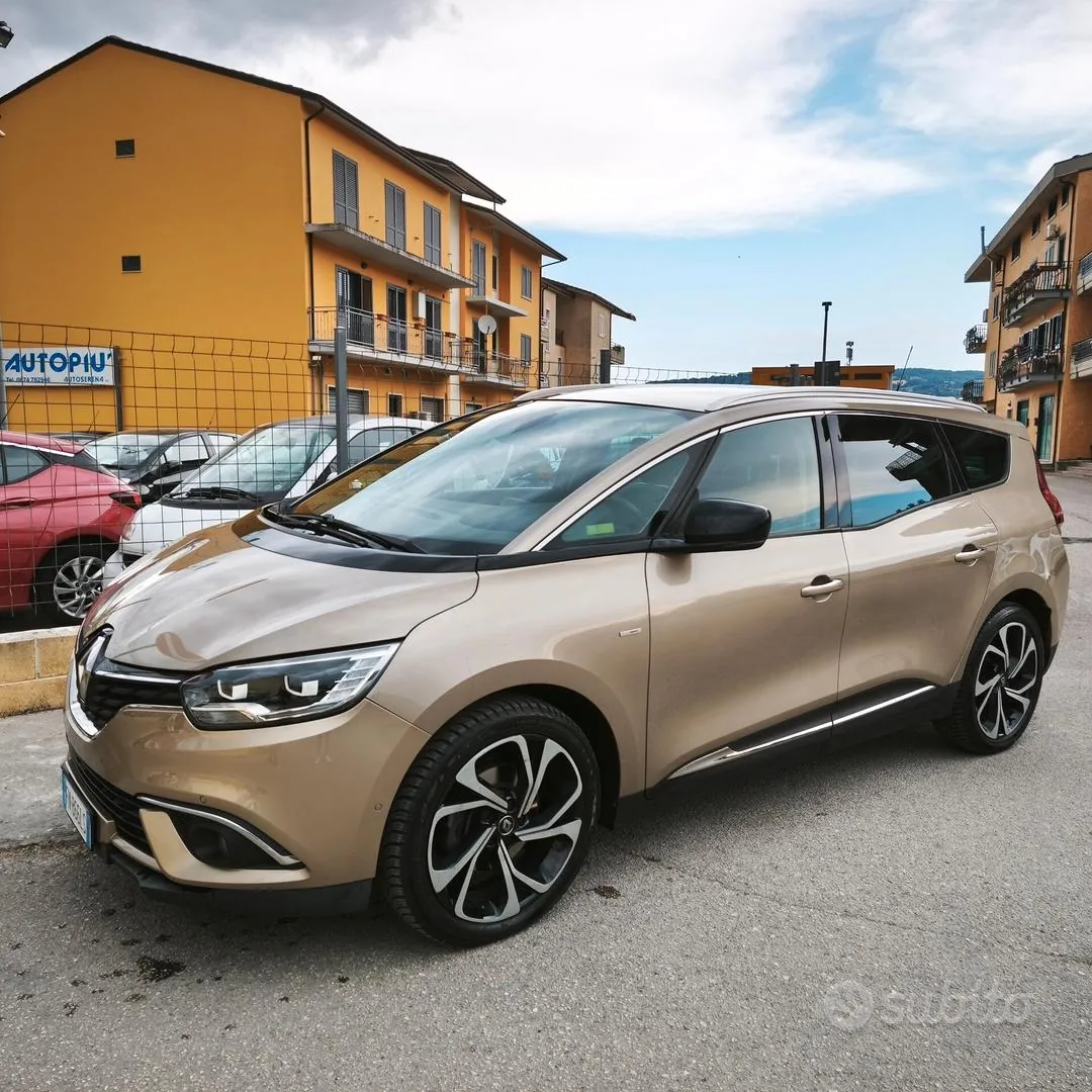 Renault Grand Scenic 2018 photo 3