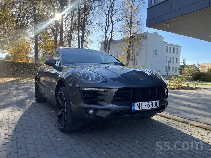 Porsche Macan 2014 photo 2