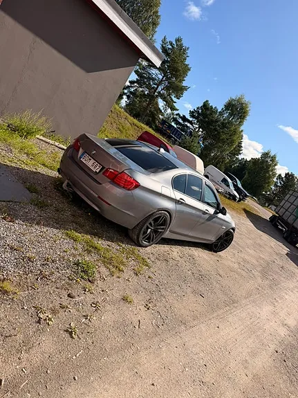 BMW 530D 2010 photo 4