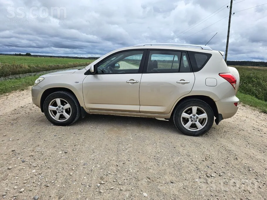 Toyota Rav4 2007 photo 2