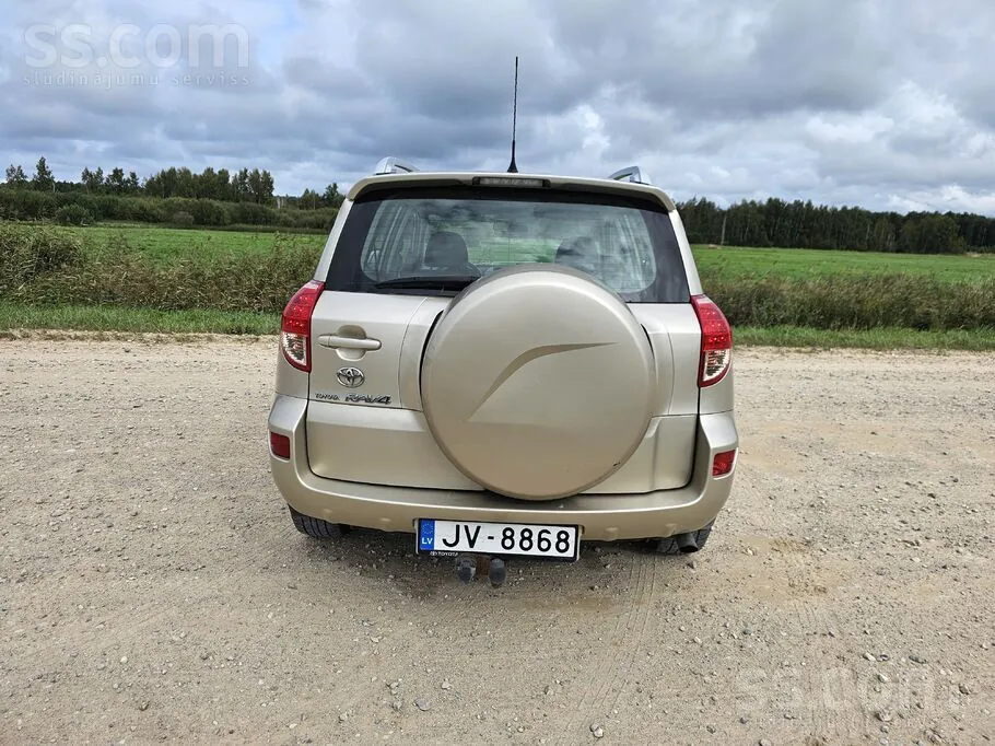 Toyota Rav4 2007 photo 4
