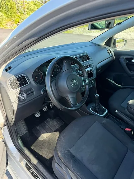 Volkswagen Polo 2011 photo 5