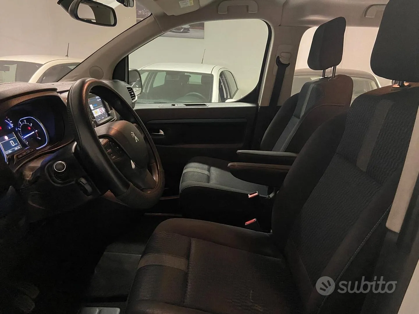 Peugeot Traveller 2018 photo 5