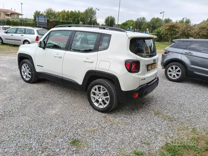 Jeep Renegade 2022 photo 3