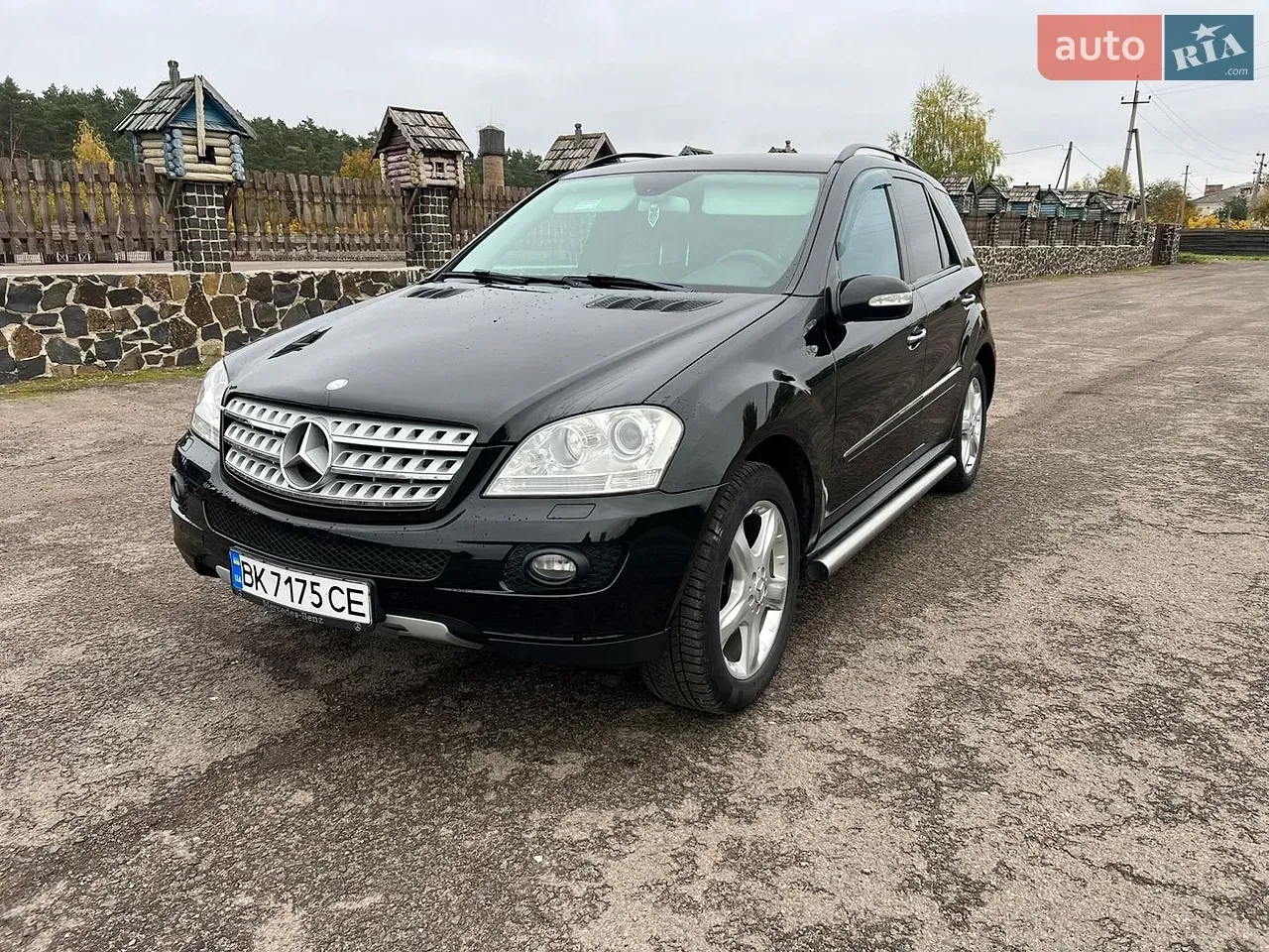 Mercedes-Benz M-Class 2008 photo 2