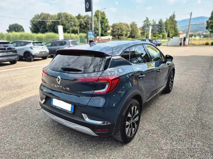 Renault Captur 2023 photo 4
