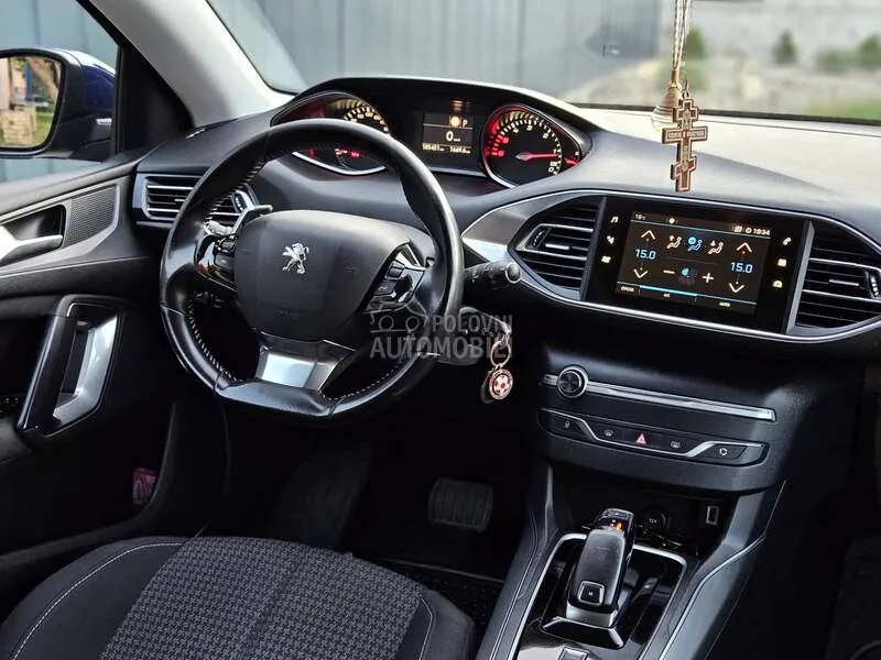 Peugeot 308 2020 photo 3