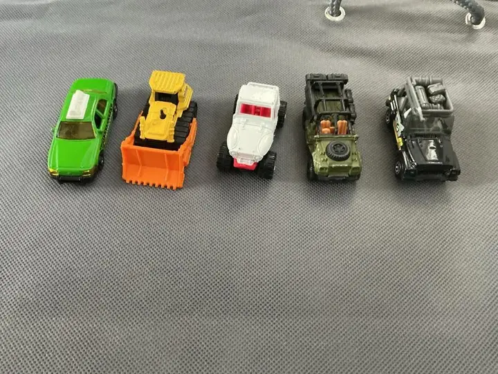 Matchbox Autos
