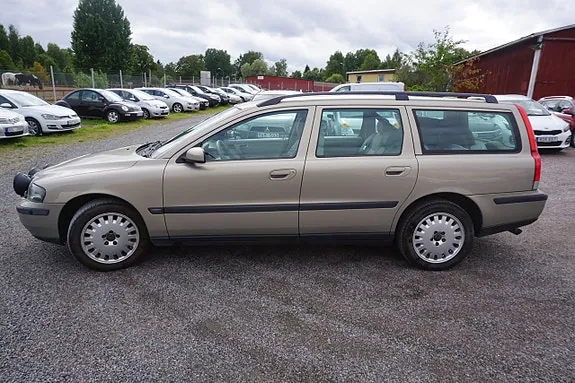 Volvo V70 2004 photo 4