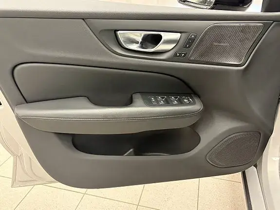 Volvo V60 2025 photo 5