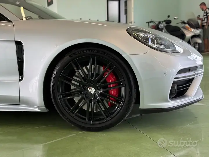 Porsche Panamera 2017 photo 4
