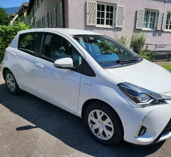 Toyota Yaris 2018 photo 3