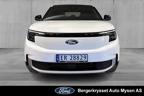 Ford Explorer 2026 photo 2