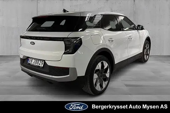 Ford Explorer 2026 photo 4