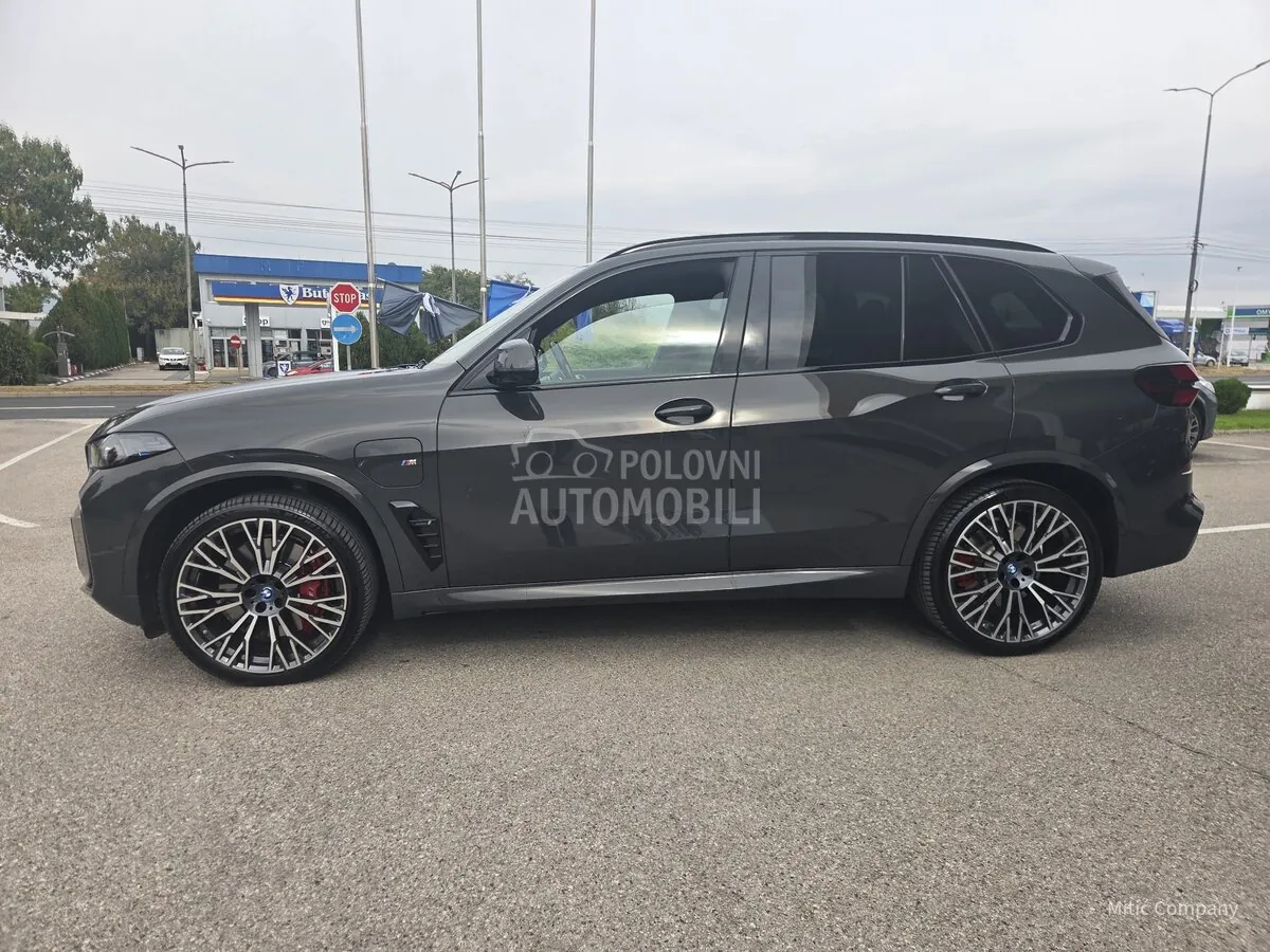 BMW X5 2023 photo 2