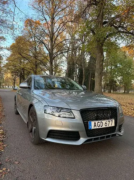 Audi A4 2009 photo 2
