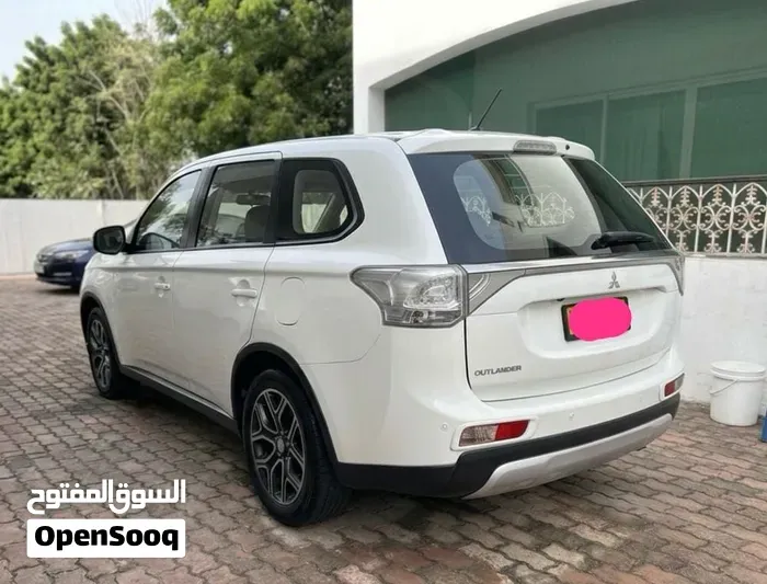 Mitsubishi Outlander 2015 photo 3