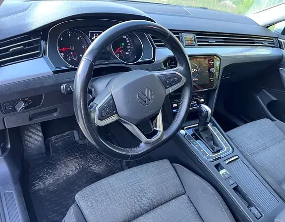 Volkswagen Passat 2021 photo 4