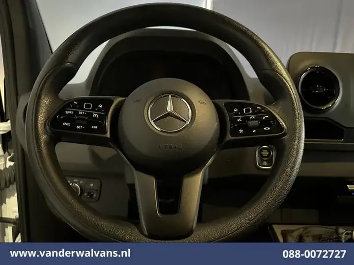 Mercedes-Benz Sprinter 2023 photo 4