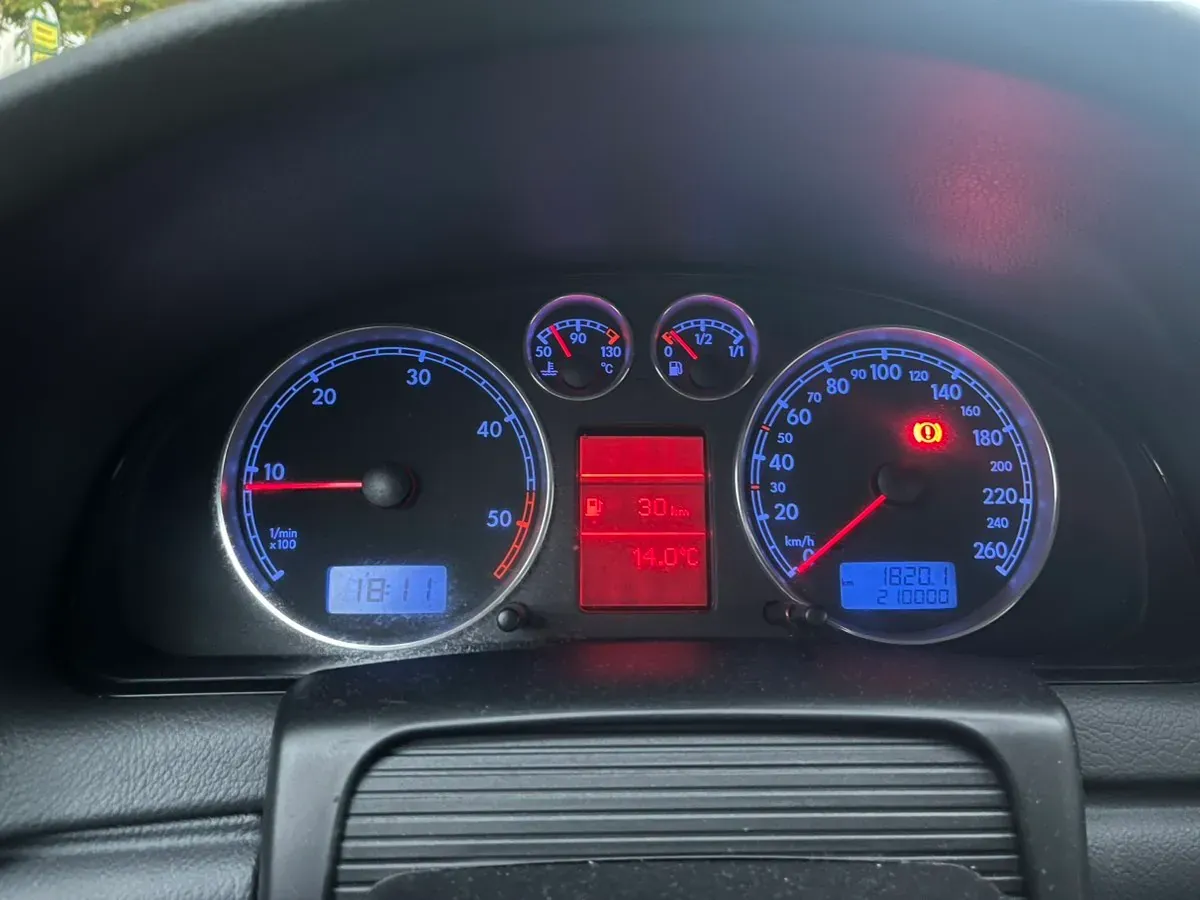 Volkswagen Passat 2005 photo 3