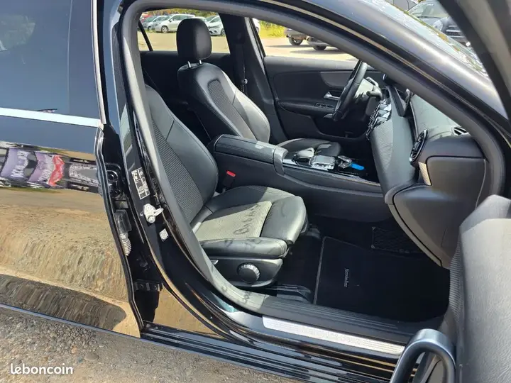 Mercedes-Benz A-Class 2018 photo 5