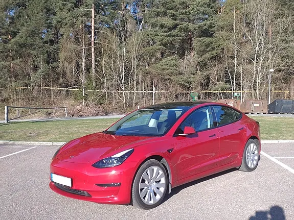 Tesla Model 3 2022 photo 2