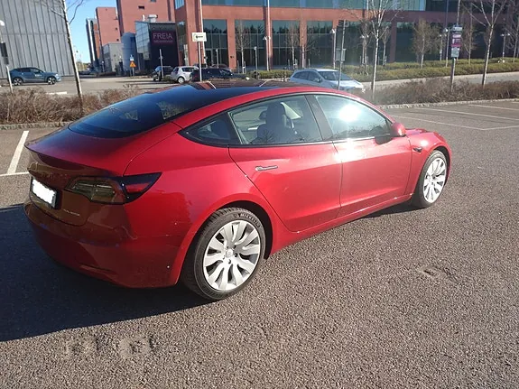 Tesla Model 3 2022 photo 5