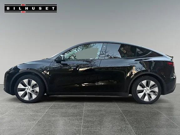 Tesla Model Y 2024 photo 3