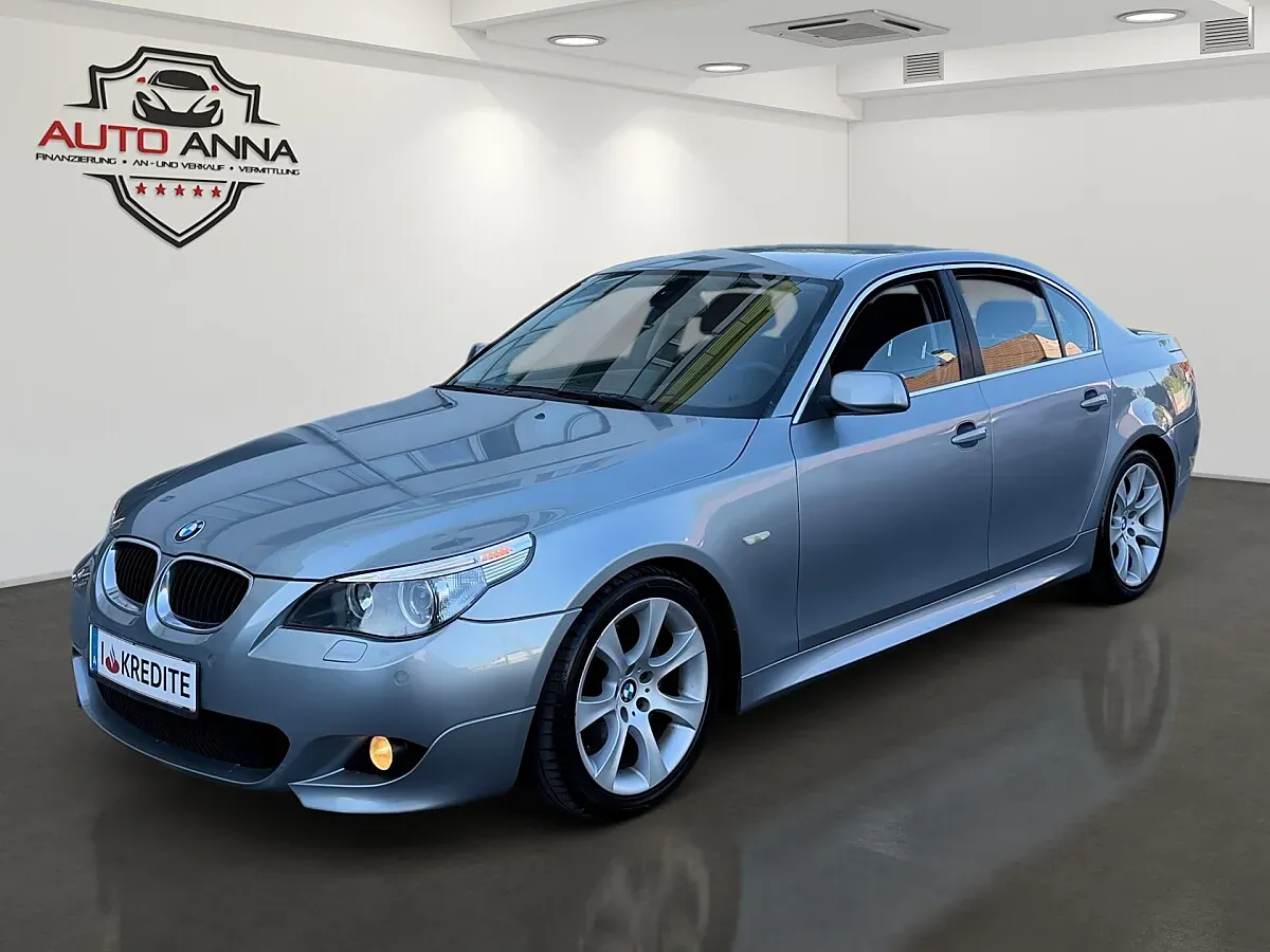 BMW 5 Series 2004 photo 2