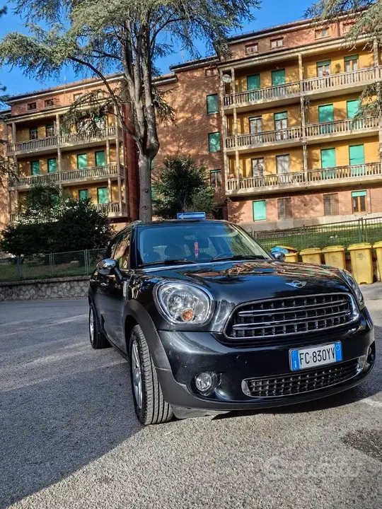 Mini Countryman 2016 photo 2