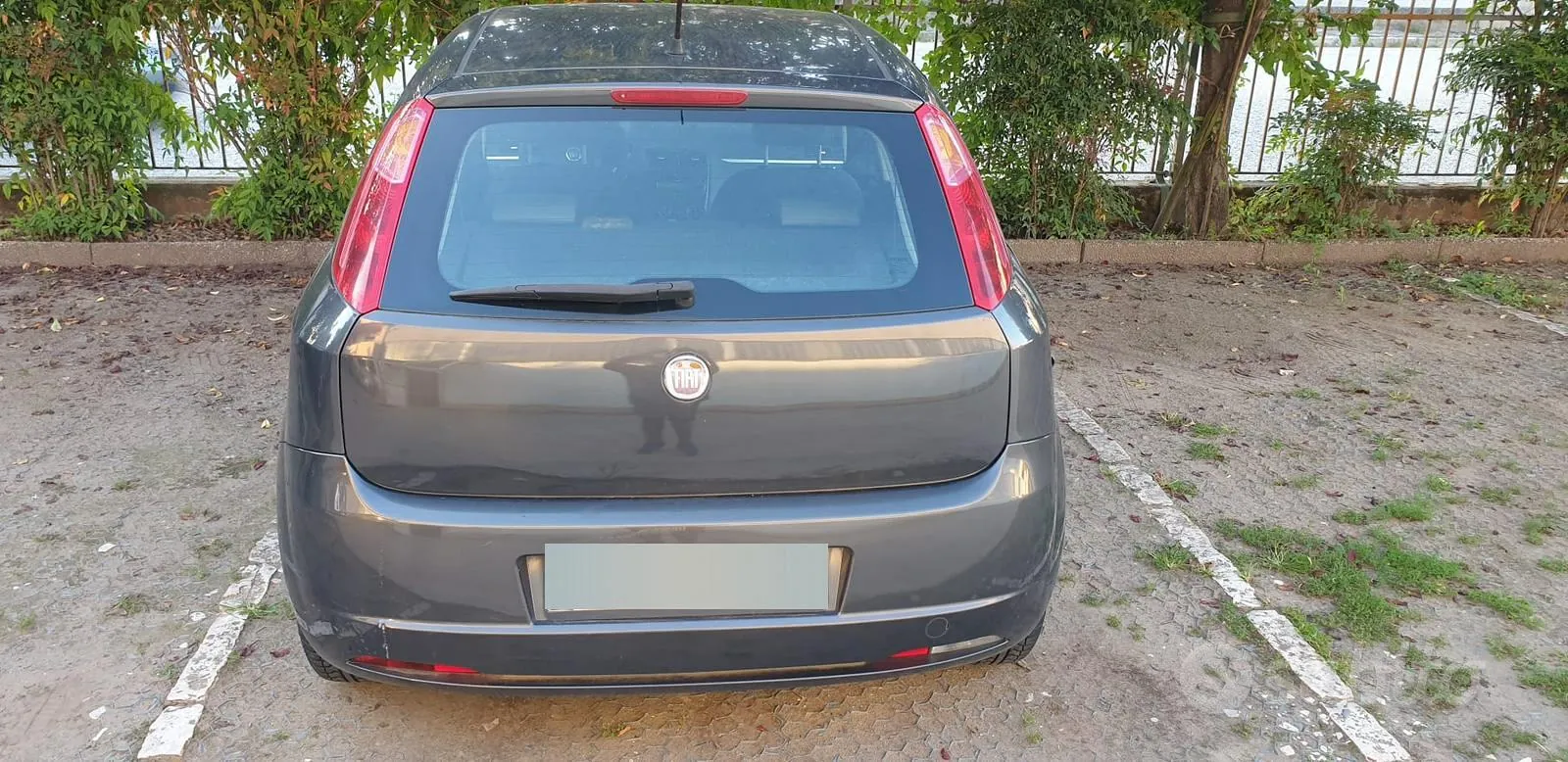 Fiat Grande Punto 2007 photo 2