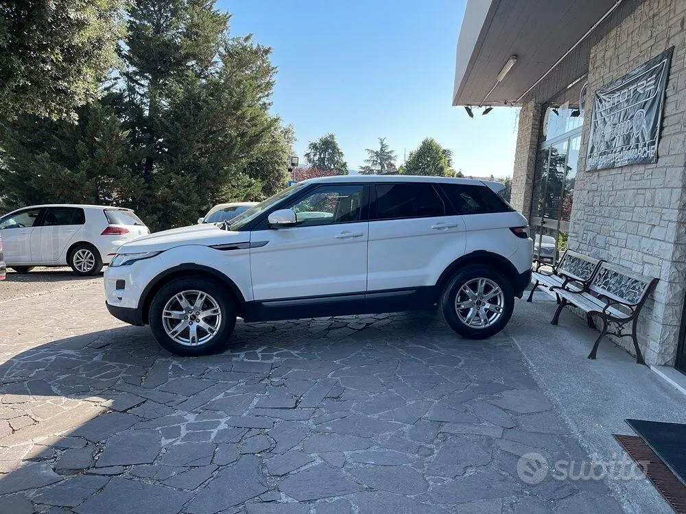 Land Rover Range Rover Evoque 2012 photo 2