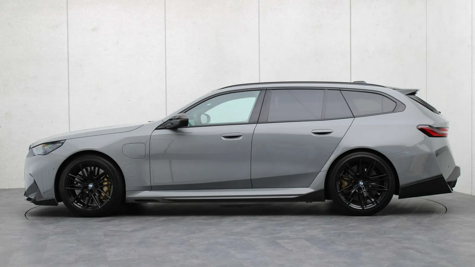 BMW M5 2026 photo 2