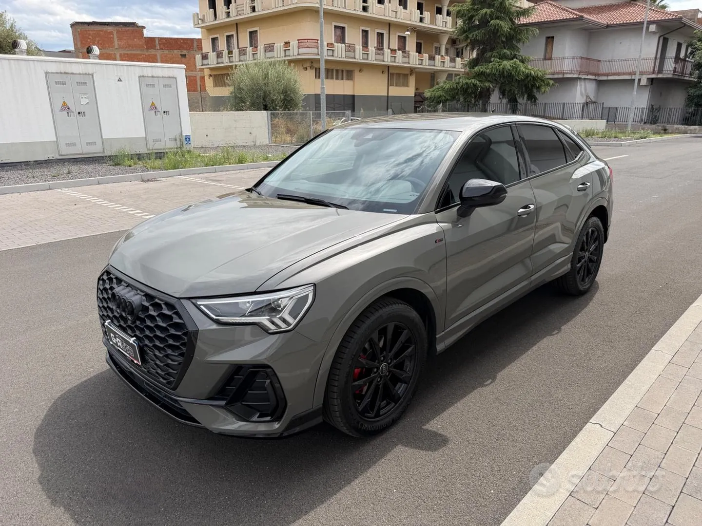 Audi Q3 2023 photo 3