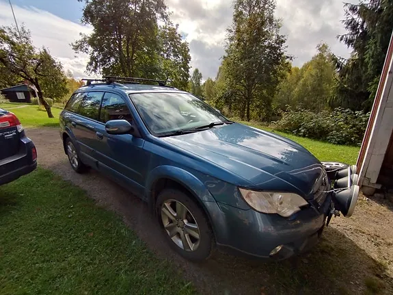 Subaru Outback 2007 photo 2