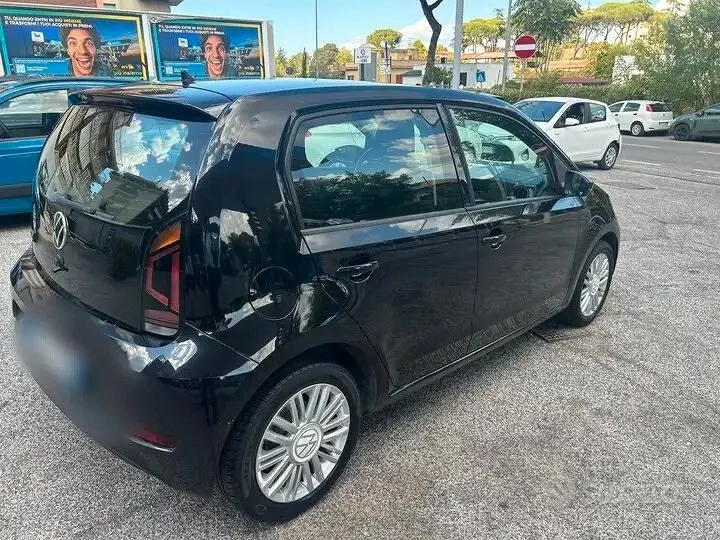 Volkswagen Up 2020 photo 5