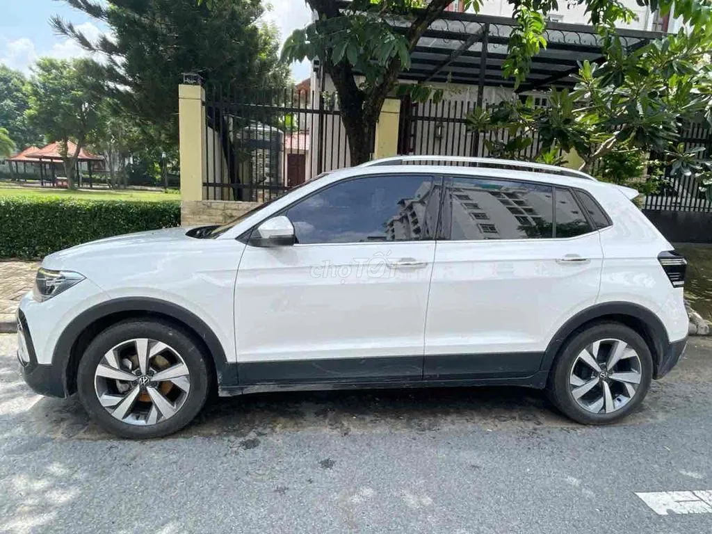Volkswagen T-Cross 2023 photo 2