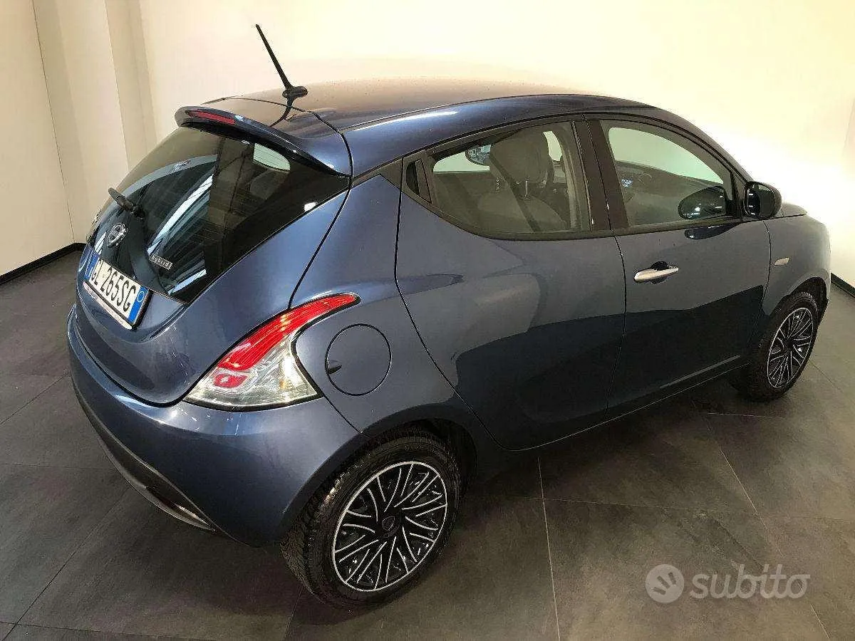 Lancia Ypsilon 2022 photo 4