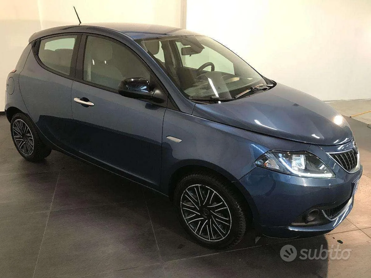 Lancia Ypsilon 2022 photo 3
