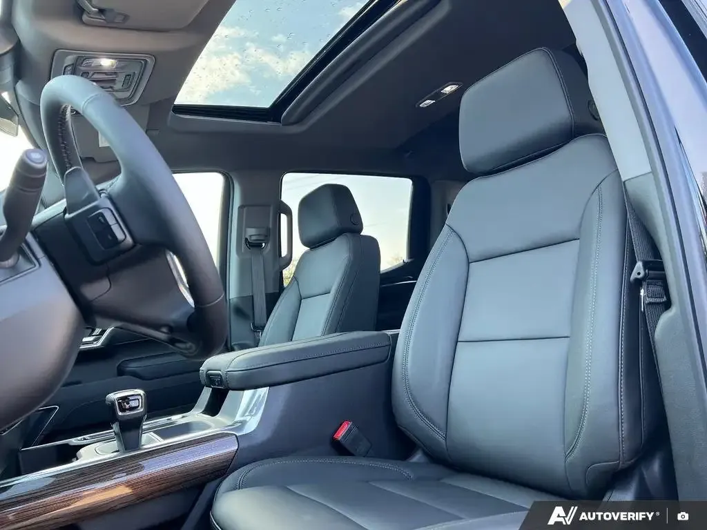 Chevrolet Silverado 1500 2026 photo 2