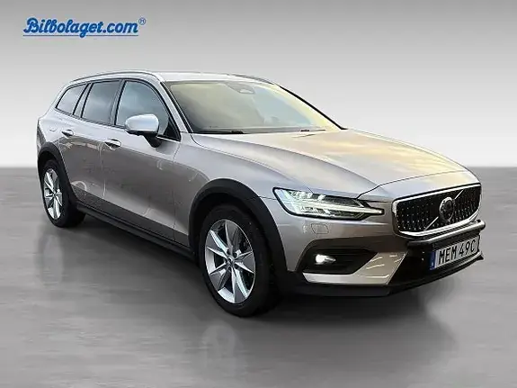 Volvo V60 Cross Country 2023 photo 4