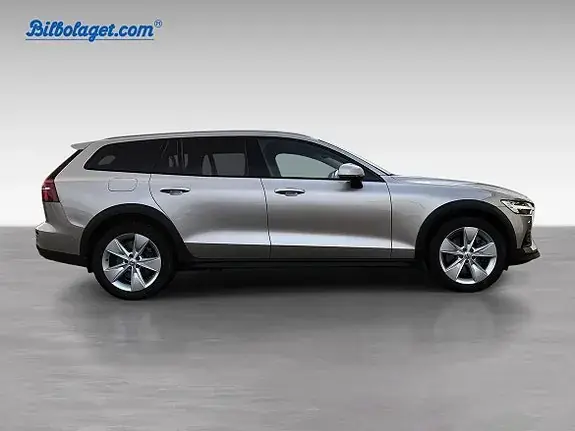 Volvo V60 Cross Country 2023 photo 5