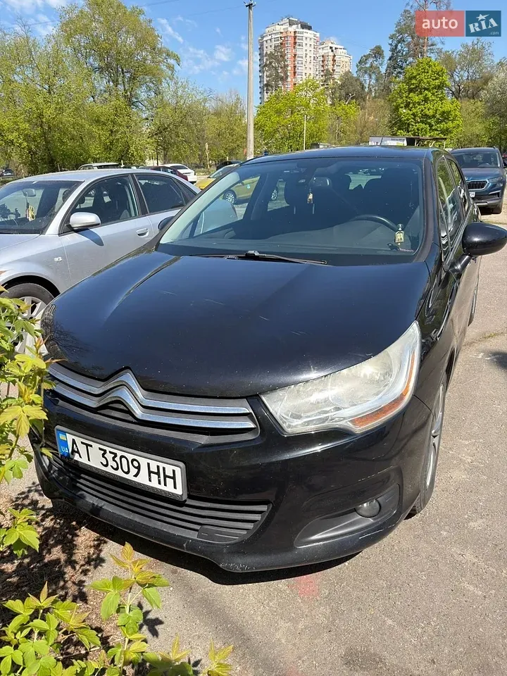 Citroen C4 2012 photo 4