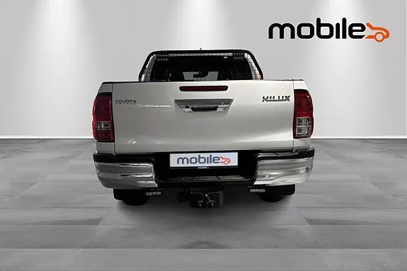 Toyota Hilux 2025 photo 4