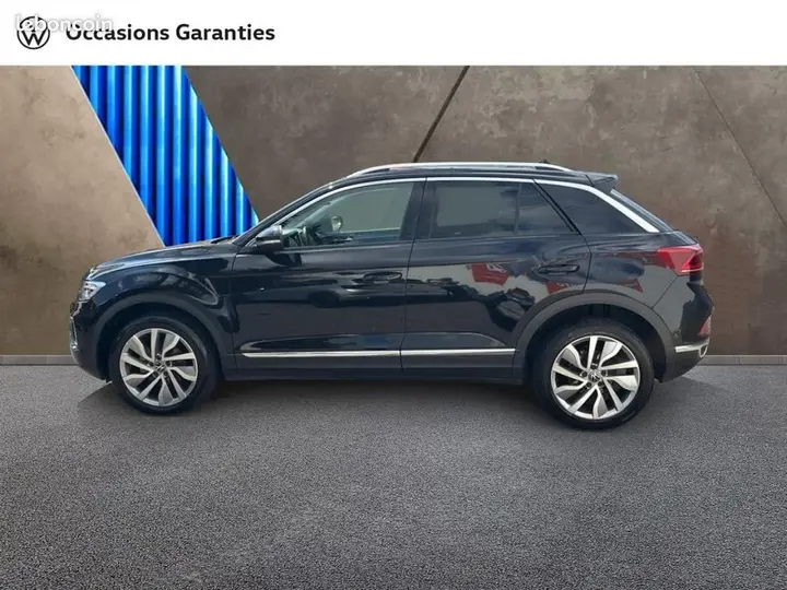 Volkswagen T-Roc 2023 photo 2