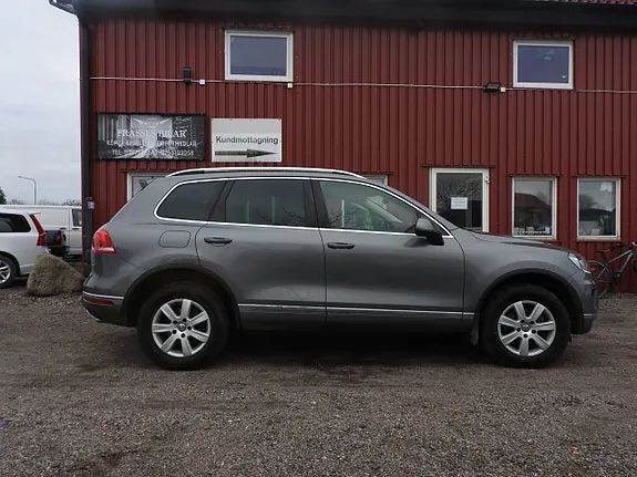 Volkswagen Touareg 2015 photo 5