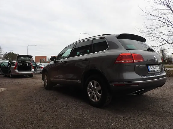 Volkswagen Touareg 2015 photo 3