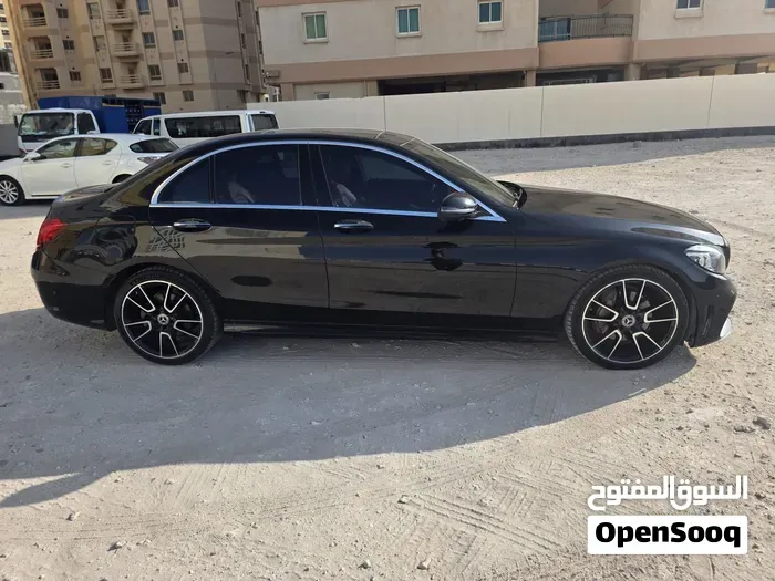Mercedes-Benz C-Class 2019 photo 2